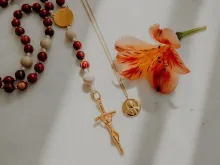 The St. John Paul II matching rosary and necklace bundle from Abundantly Yours.