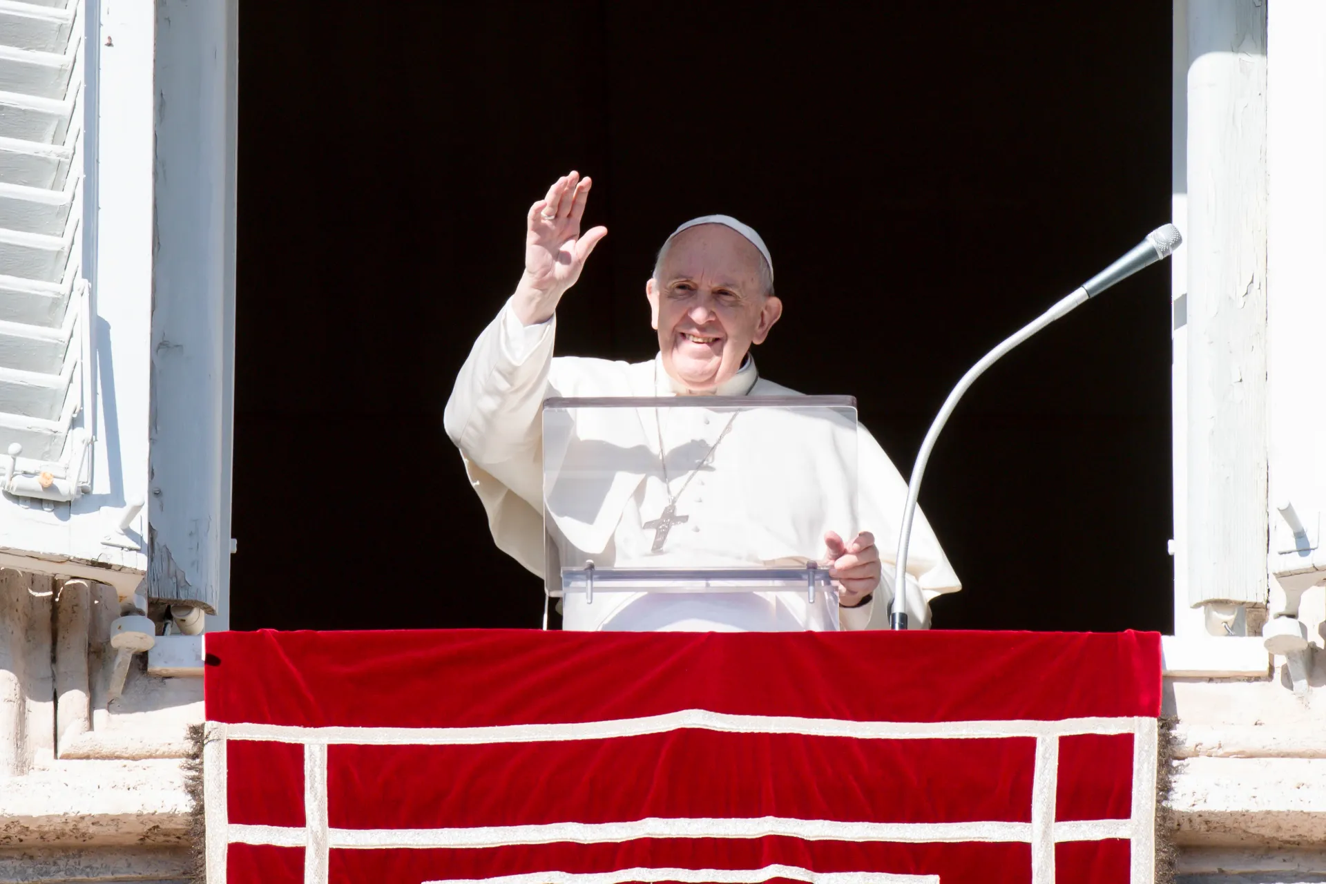 Pope Francis delivers his Angelus address on Dec. 19, 2021.?w=200&h=150