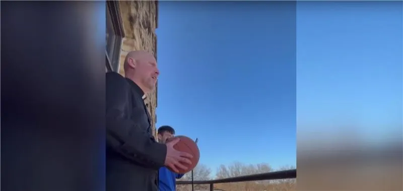 Father Jarett Konrade, pastor of St. John the Baptist Roman Catholic Church in Beloit, Kansas, made an impressive basketball shot during a fundraiser and the moment was the Image of the Week on “EWTN News In Depth.”?w=200&h=150