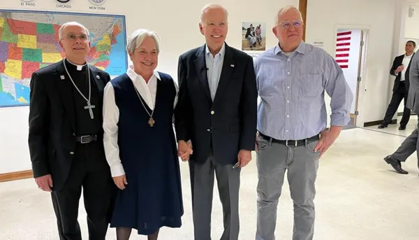 Key Catholic leaders ministering to migrants at the border pose for a photograph with President Biden. Left to right: Bishop Seitz of El Paso; Sister Norma Pimental of Brownsville, Texas; and Ruben Garcia, director of migrant shelter Annunciation House. Diocese of El Paso