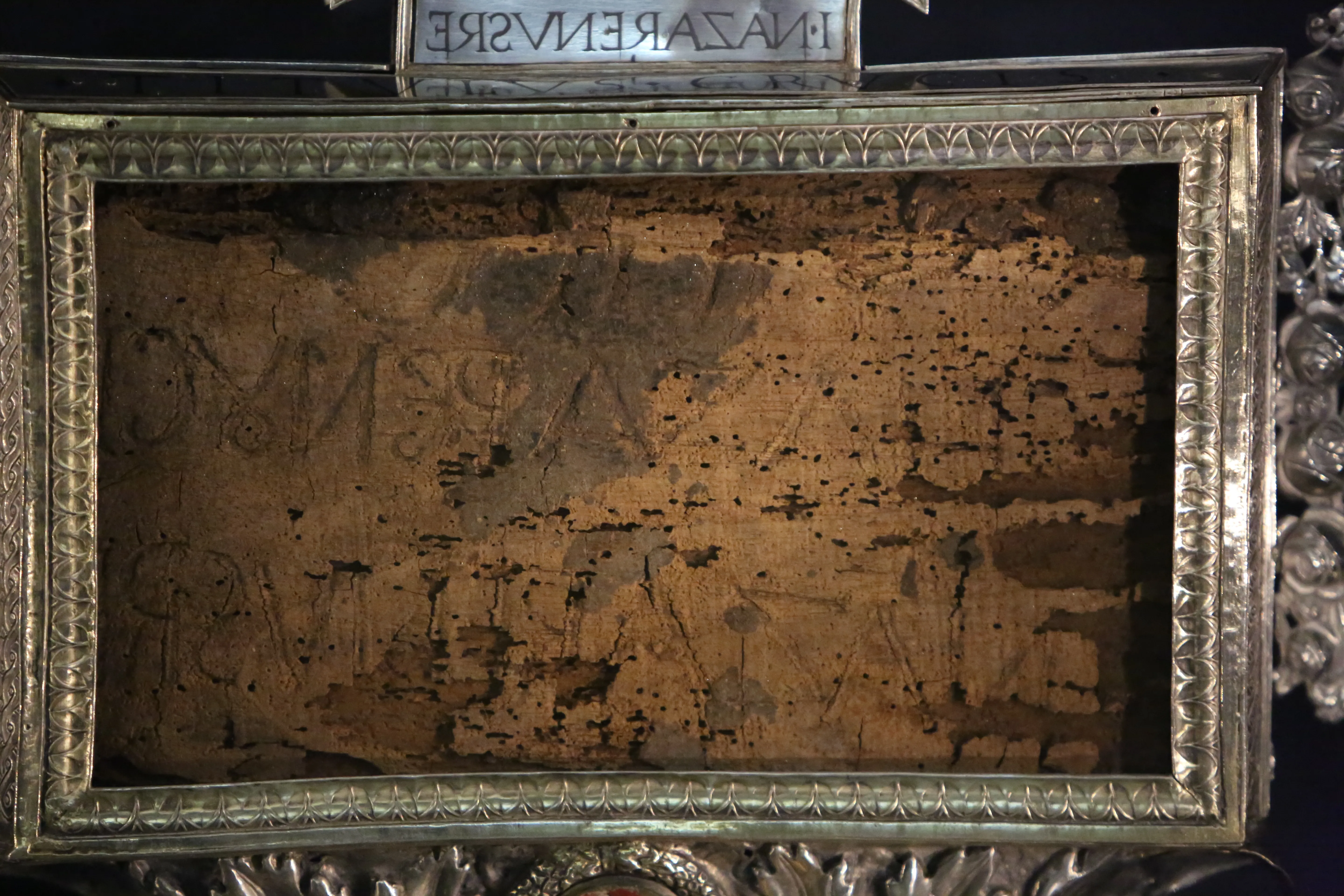 The Titulus Crucis, the title panel of the True Cross on which Jesus was crucified. Written in Latin and Greek, it says "Jesus the Nazarene King of the Jews."?w=200&h=150