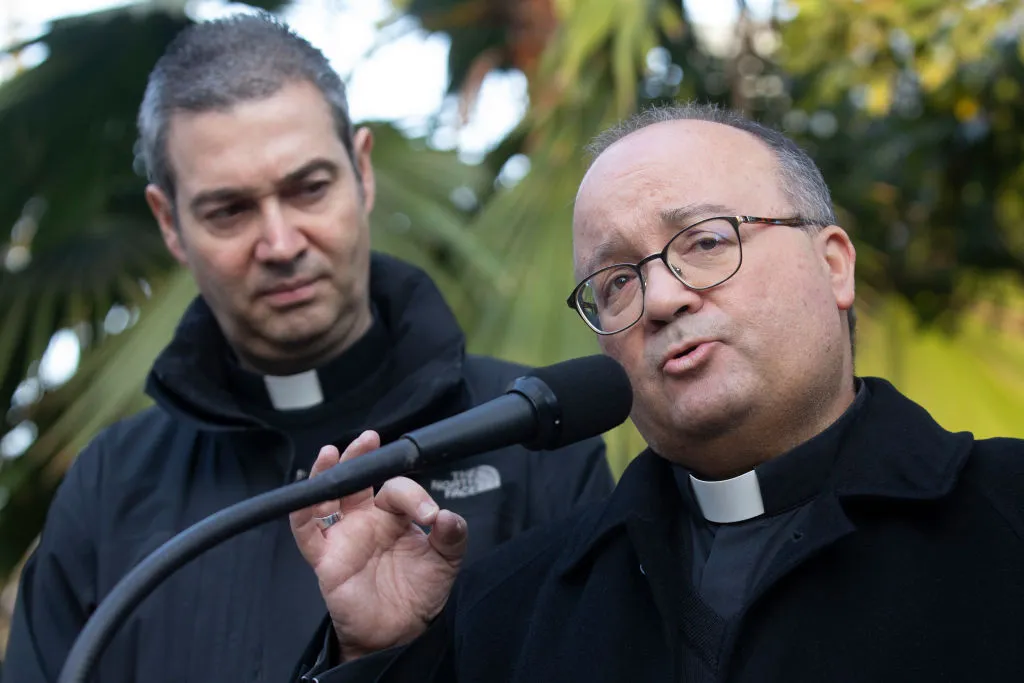 Vatican's top abuse investigator Maltese archbishop Charles Scicluna (right) and fellow papal envoy Monsignor Jordi Bertomeu give a press conference at the Apostolic Nunciature in Santiago, Chile, on June 19, 2018.?w=200&h=150