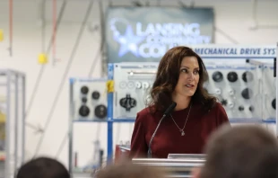 Michigan Governor Gretchen Whitmer signs a state budget in Lansing, Mich., Sept. 29, 2021. Photo courtesy of the Office of Governor Gretchen Whitmer.