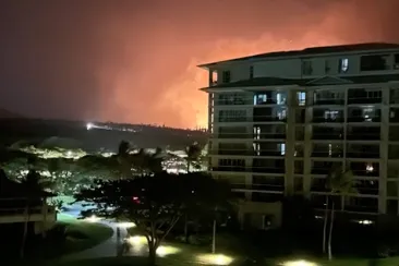 The view of the Lahaina fire from the Cardenas family's condo. Angel Cardenas/screengrab