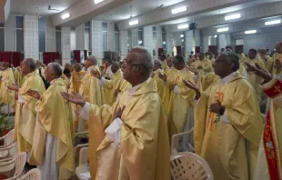 Indian Catholics bishops pray at the closing of the their Feb. 7, 2024, conference. Credit: Anto Akkara