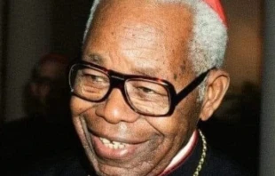 Cardinal Alexandre José Maria dos Santos (1924-2021). Voice of America via Wikimedia (public domain).