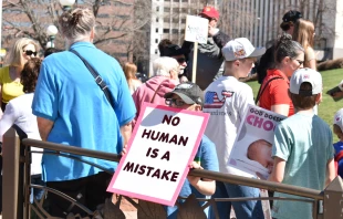 A young pro-lifer holds a sign that says “No human is a mistake” at the Colorado March for Life in Denver on Friday, April 11, 2025. Credit: Kate Quiñones/CNA