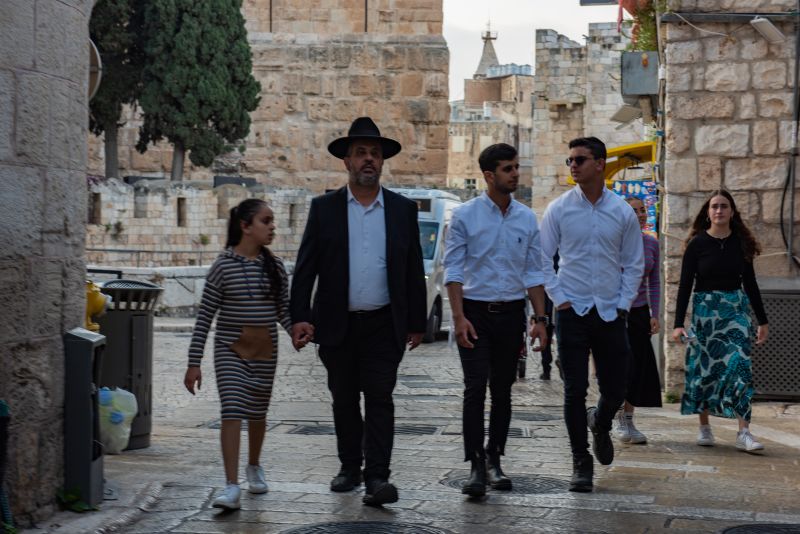 Orthodox rabbis in Jerusalem call on Jews to stand against spitting at Christians