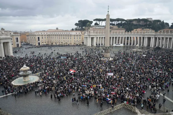 The crowd gathered in St. Peter's Square to hear Pope Francis deliver his Angelus address on Jan. 15, 2023. Vatican Media