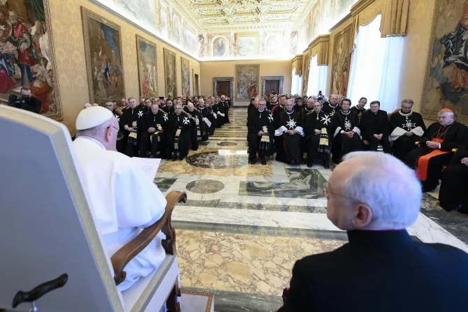 Pope Francis meest with the Order of Malta