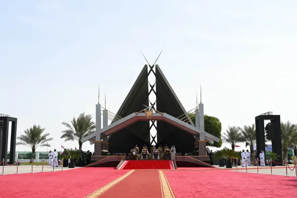 The closing of the “Bahrain Forum for Dialogue: East and West for Human Coexistence“, Al-Fida' Square of the Sakhir Royal Palace in Awali, Bahrain. Vatican Media