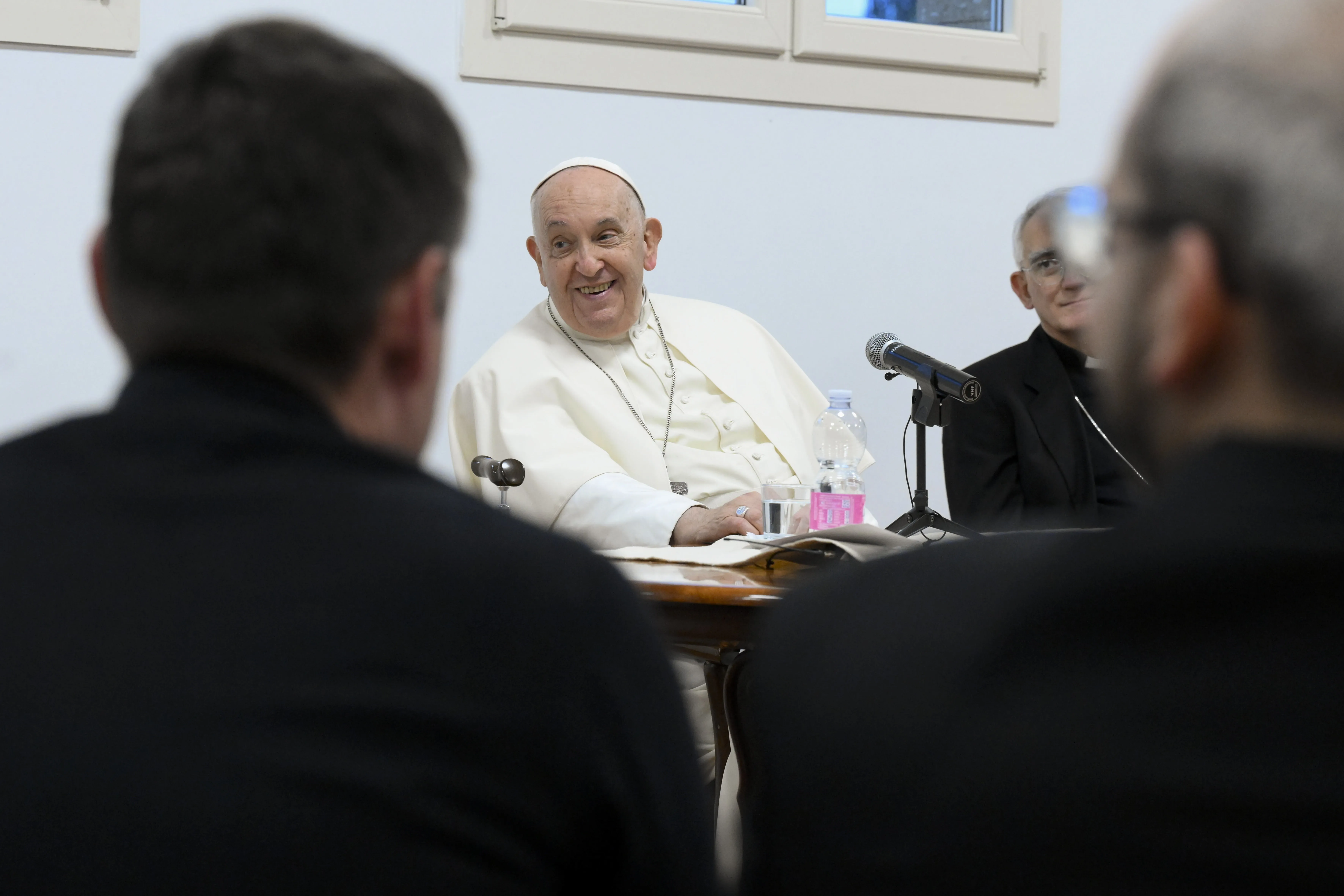 Pope Francis meets with priests of Rome’s 17th prefecture in the Parish of Santa Maria Madre dell'Ospitalità in Villa Verde in Rome on Nov. 16, 2023.?w=200&h=150