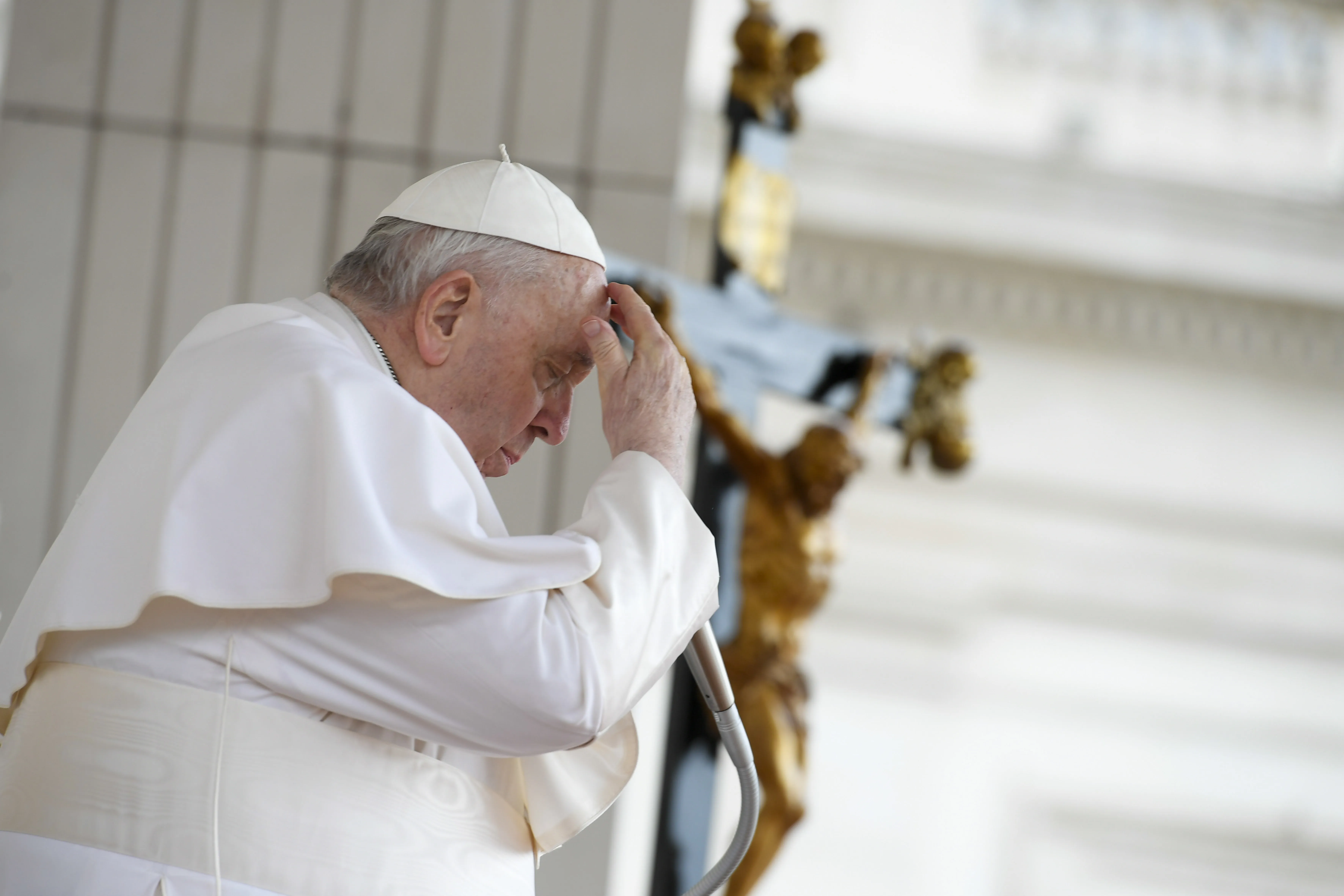 Pope Francis prays in St. Peter's Square on March 8, 2023.?w=200&h=150