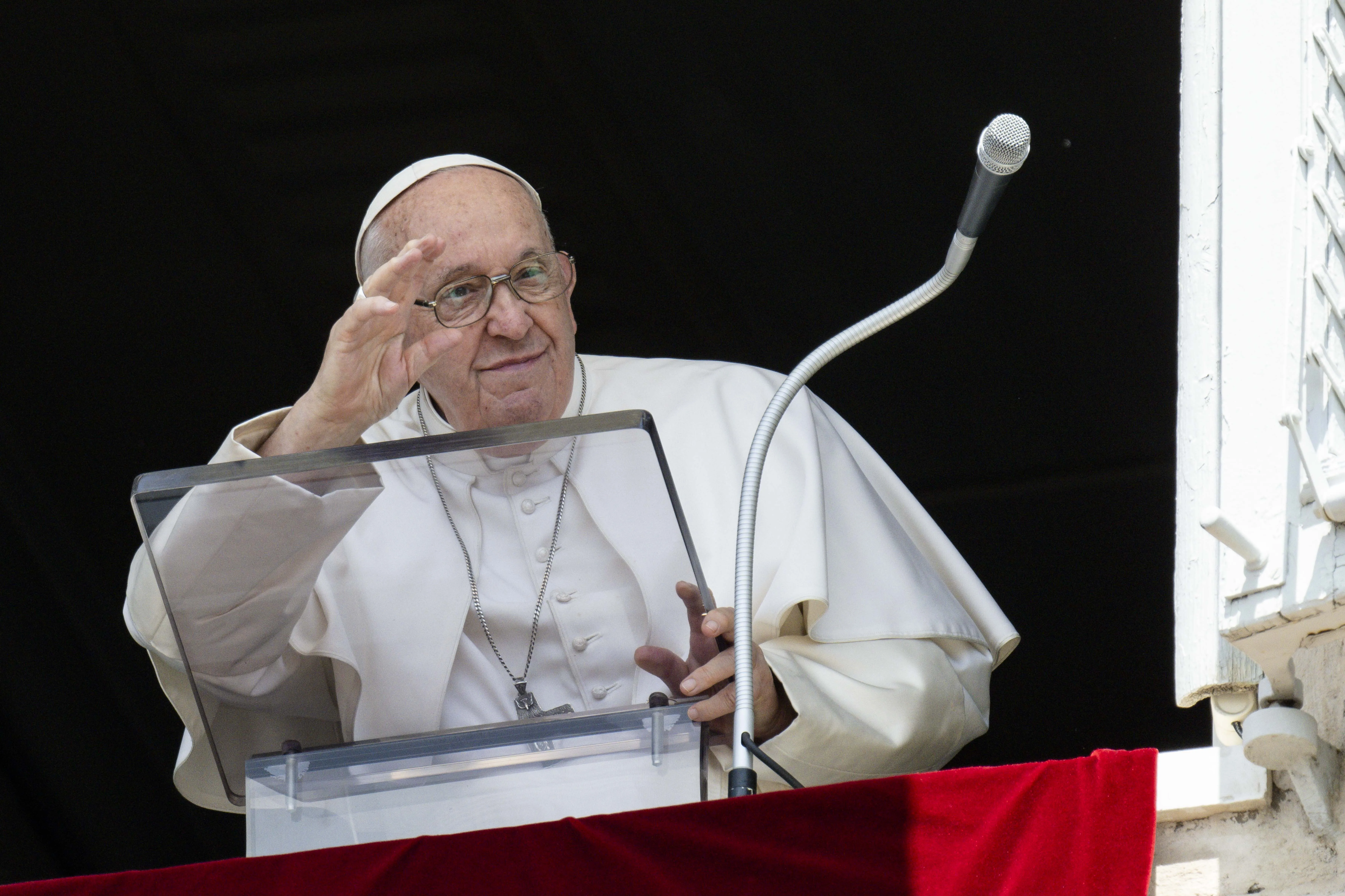 Pope Francis delivers the Regina Caeli address from the window of the Apostolic Palace on May 28, 2023.?w=200&h=150