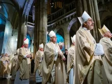 Four cardinals, 45 bishops, and 80 priests concelebrated Mass Feb. 8, 2023, under the high vaulted ceiling of Prague’s St. Vitus Cathedral with about 500 people in attendance. The Mass marked the midway point of the European Continental Assembly meeting in Prague Feb. 5-12, 2023.