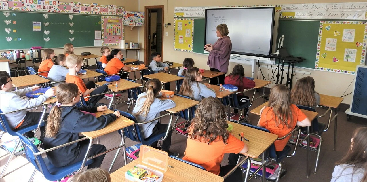 A classroom of St. Anthony of Padua School in Parma, Ohio, reopened in temporary facilities after a February arson.?w=200&h=150