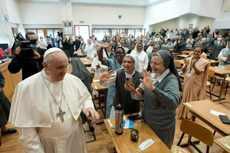 Pope Francis meets with the Salesian Sisters of St. John Bosco in Rome on Oct. 22, 2021.?w=200&h=150