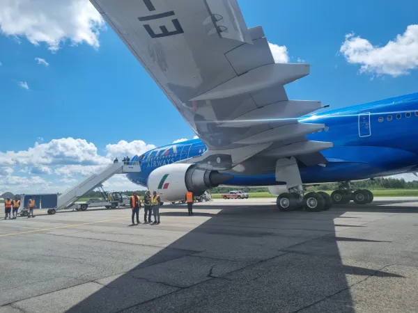 The papal flight prepares to depart Québec for Iqaluit, July 29, 2022. Andrea Gagliarducci