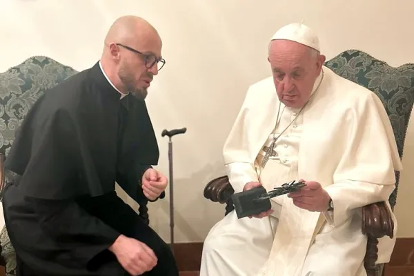 Father Vyacheslav Grynevych gave Pope Francis with a cross made out of broken glass and rubble from destroyed buildings in Kyiv on Feb. 21, 2023. Photo courtesy of Father Vyacheslav Grynevych