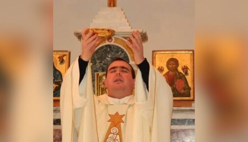 Mafia in Italy suspected of poisoning priest’s chalice