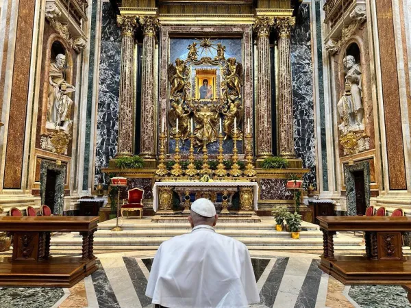 Pope Francis prays before the icon Salus Populi Romani at the Basilica of St. Mary Major in Rome on Dec. 1, 2021. Vatican Media.
