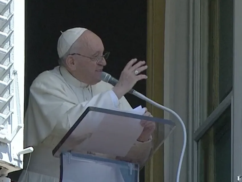 Pope Francis delivers the Regina Caeli address, April 24, 2022.?w=200&h=150