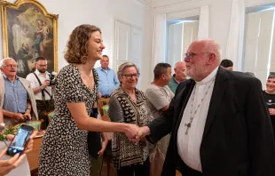Cardinal Reinhard Marx meets with a delegation from the Italian village of Filetto di Camarda in his residence in Munich on July 9, 2023. Credit: EOM/Robert Kiderle