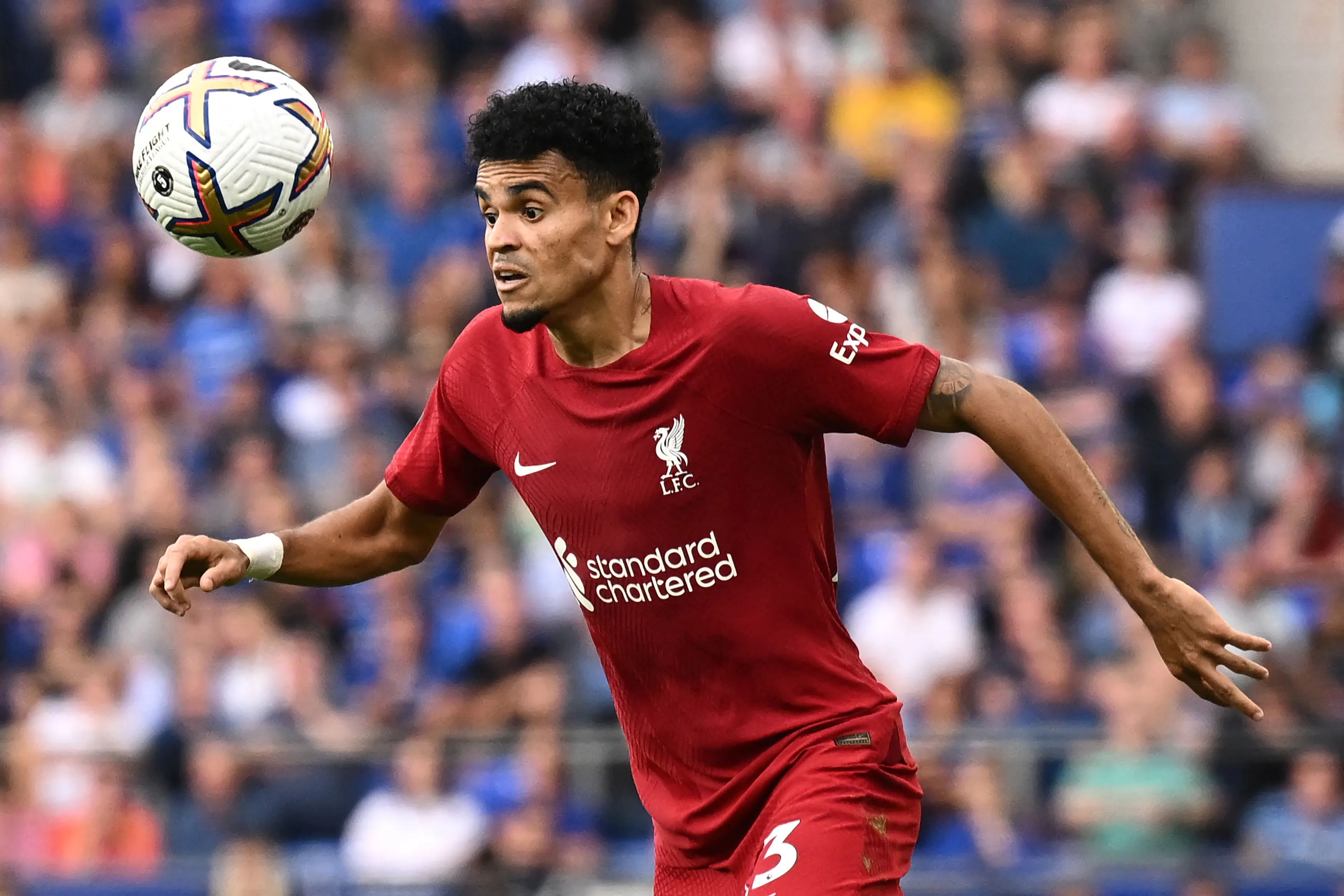 Liverpool's Colombian midfielder Luis Diaz controls the ball during the English Premier League football match between Everton and Liverpool at Goodison Park in Liverpool, northwest England on Sept. 3, 2022.?w=200&h=150