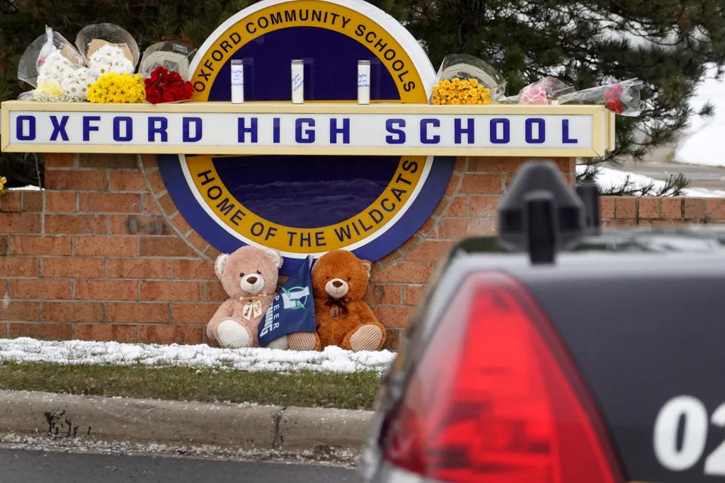 Stuffed bears sit at a makeshift memorial outside of Oxford High School on December 01, 2021 in Oxford, Michigan. Yesterday, four students were killed and seven injured when a gunman opened fire on students at the school. A 15-year-old sophomore, believed to be the only gunman, is in custody,?w=200&h=150
