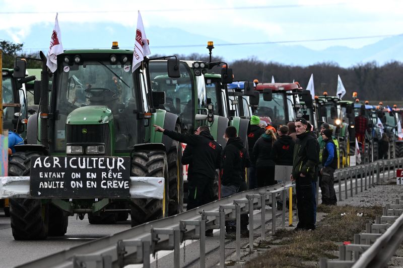 French bishops express solidarity with striking farmers