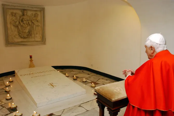 Pope Benedict XVI visits tomb of Pope John Paul II