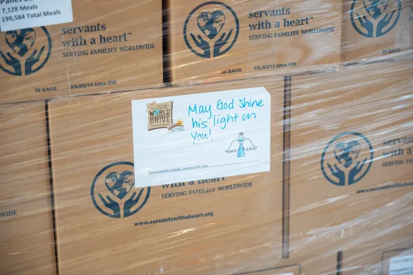 Approximately 1,400 members of St. Matthew Catholic Church in Charlotte, North Carolina, put together eight large shipping containers with more than 300,000 meals for Haitians as part of its Monsignor McSweeney World Hunger Drive on Aug. 12, 2023. Credit: Phillip Budidharma/CNA