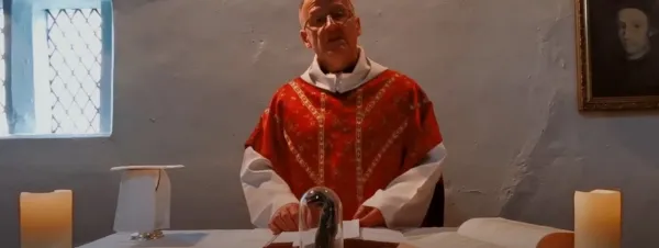 Current parish priest at the Church of St. Edmund, Father John Gorman, celebrates Mass in the chapel of the house where St. Edmund Arrowsmith said his last Mass before fleeing the authorities and his eventual martyrdom. Photo credit: Joseph Kellaway-Burnell