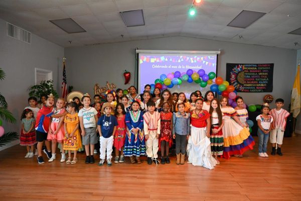 Sacred Heart students celebrate Hispanic Heritage Month in September 2023. Credit: Keishla Espinal/Diocese of St. Petersburg