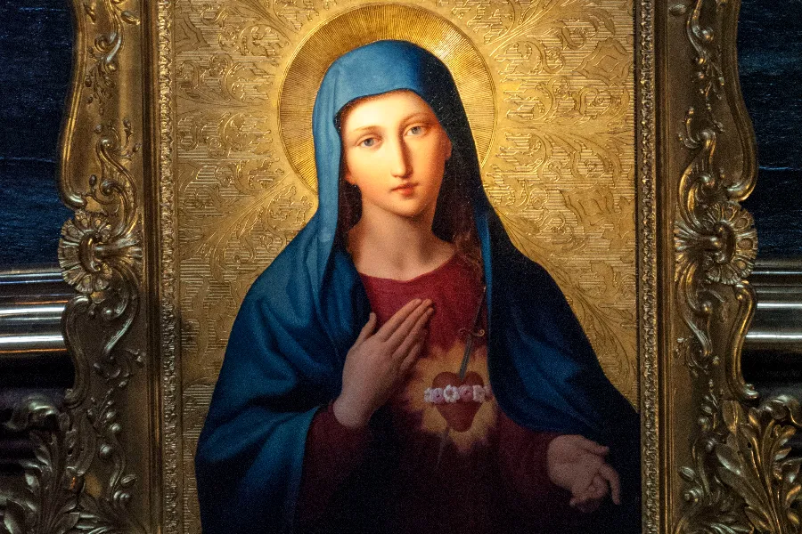 An image of the Immaculate Heart of Mary at St. Peter's Church, Vienna, Austria.?w=200&h=150