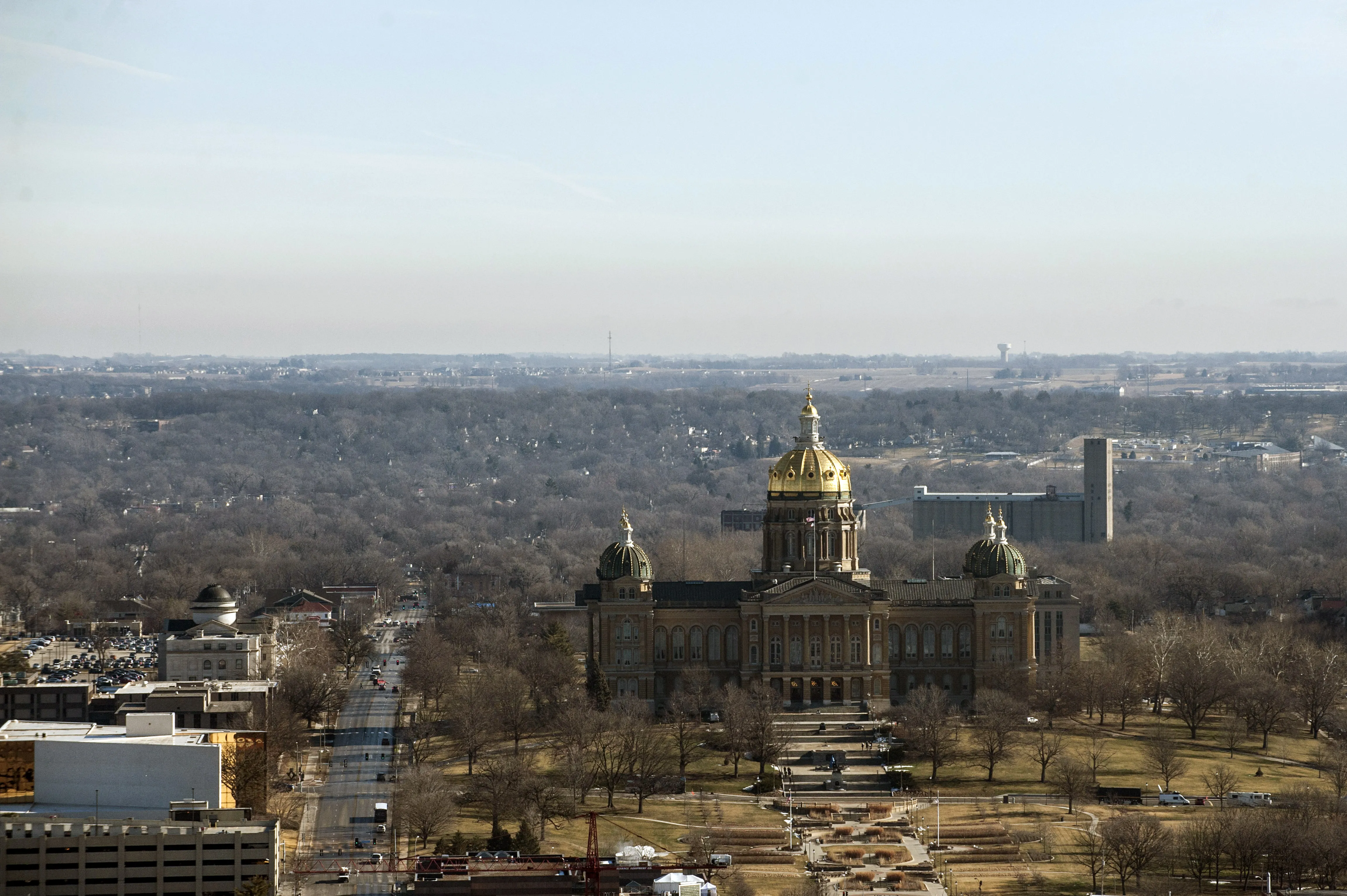 A view of the Iowa State Capitol building in downtown Des Moines, Iowa.?w=200&h=150
