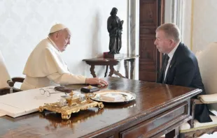 Israeli Ambassador to the Holy See Raphael Schutz meets with Pope Francis on Feb. 2, 2024. Credit: Vatican Media