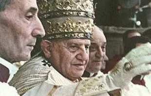Pope John XXIII’s coronation Photo credit: Maryknoll Fathers, Maryknoll, N.Y./Wikipedia