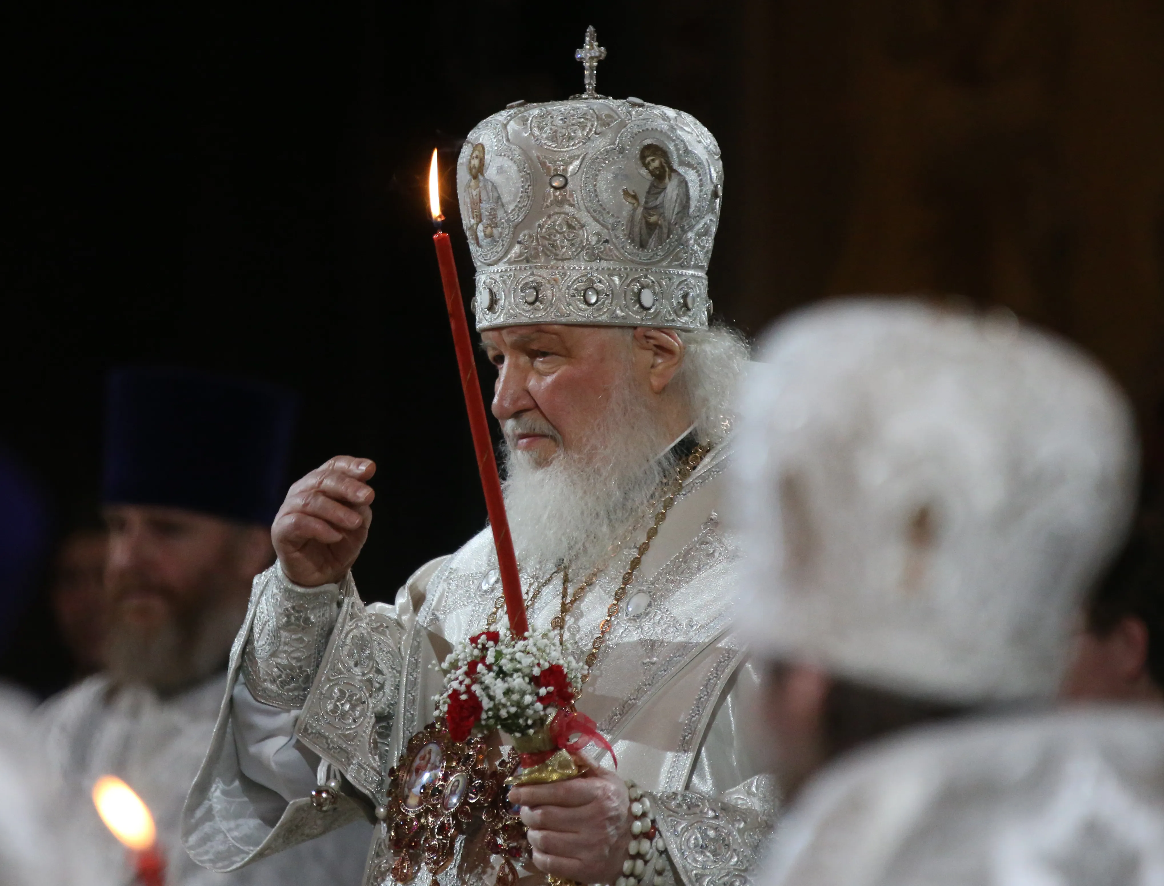 Russian Orthodox Patriarch Kirill makes the sign of the cross during the Easter Mass at the Christ The Saviour Cathedral on April 24, 2022 in Moscow, Russia.?w=200&h=150