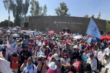 Mexico women march