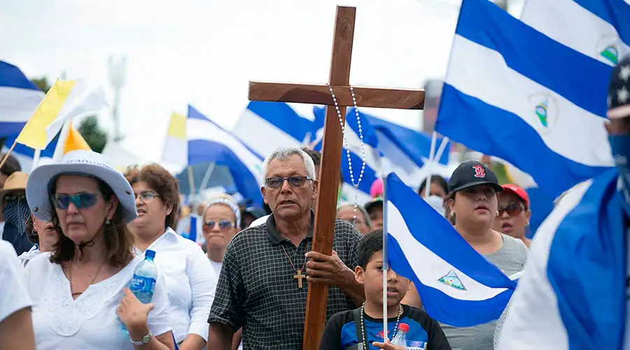 The faithful in Nicaragua participate in a pilgrimage in support of the bishops, July 28, 2018.