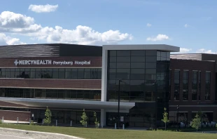 Mercy Health Perrysburg Hospital in Perrysburg, Ohio. Credit: Wikimedia Commons