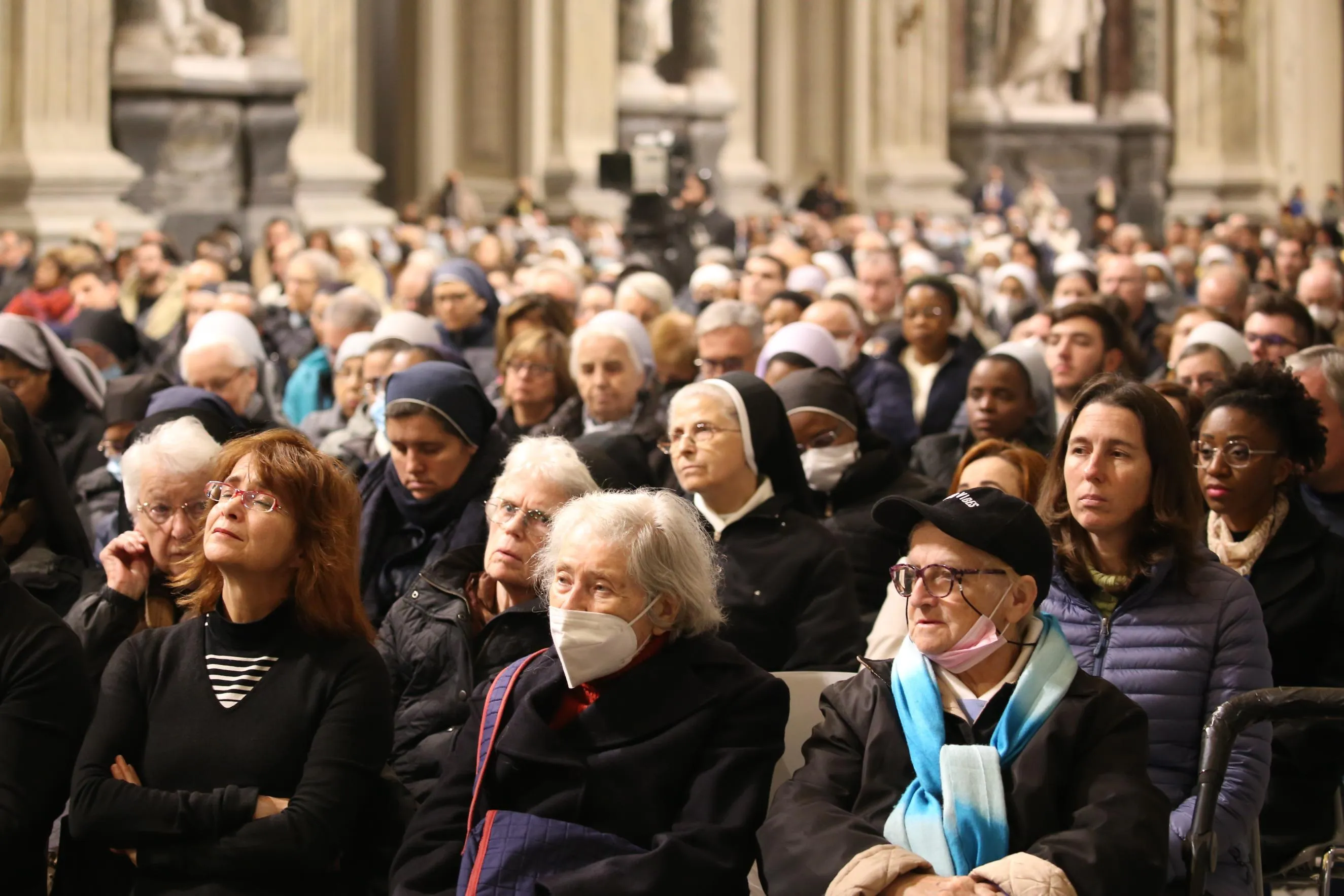 Catholics attending a special Mass for Pope Emeritus Benedict XVI at the Lateran Basilica in Rome, Dec. 30, 2022.?w=200&h=150