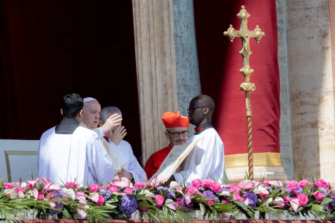 Pope Francis gives his Urbi et Orbi blessing on Easter 2022