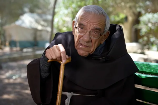 Franciscan Father Dionysius Mintoff, 91, founded the Peace Lab that Pope Francis will visit on April 3. EWTN.