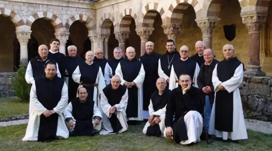 The community of Trappist monks of the monastery of San Pedro de Cardeña in Burgos, Spain.?w=200&h=150