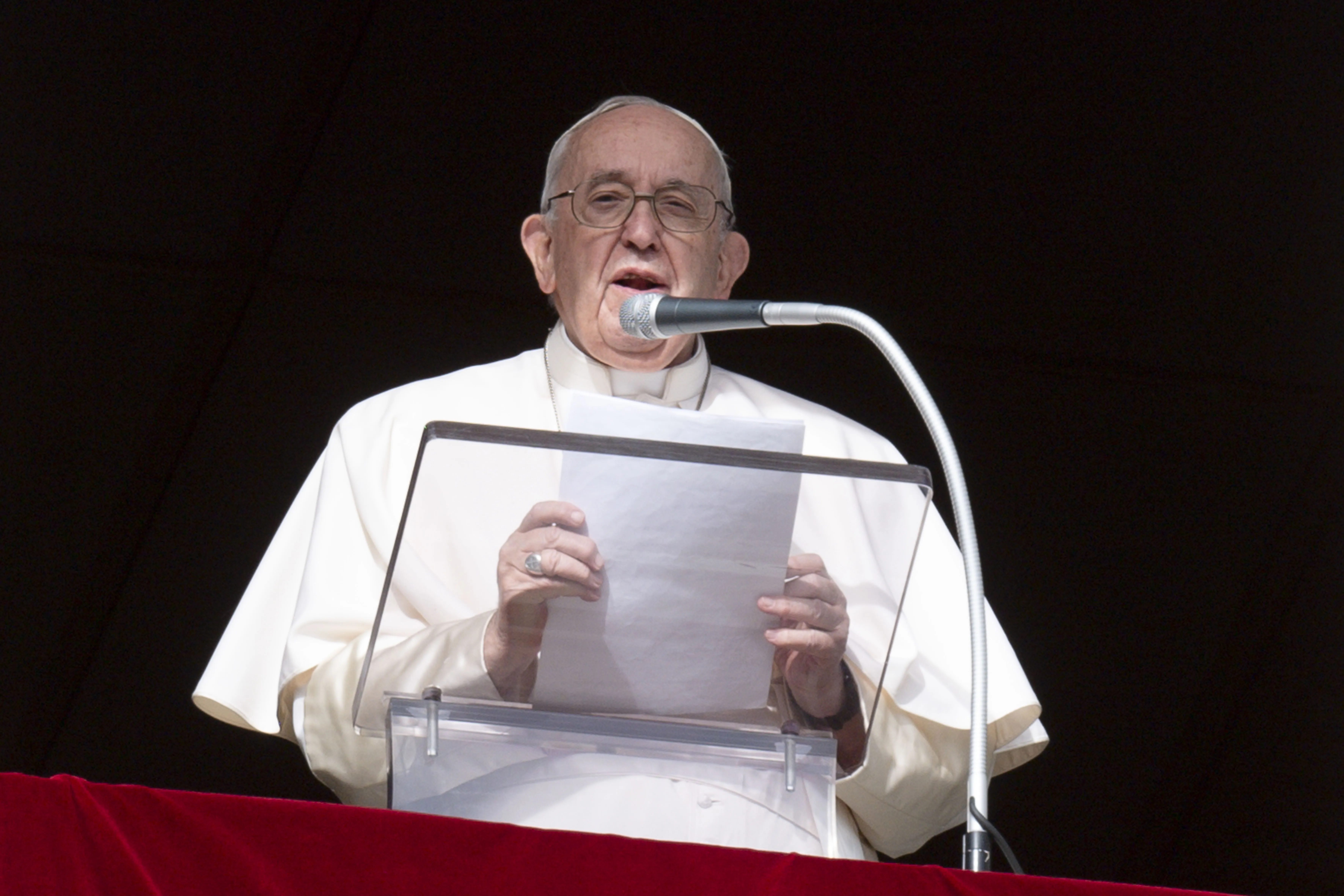 Pope Francis gives his Angelus message for the Third Sunday of Advent on Dec. 11, 2022.?w=200&h=150