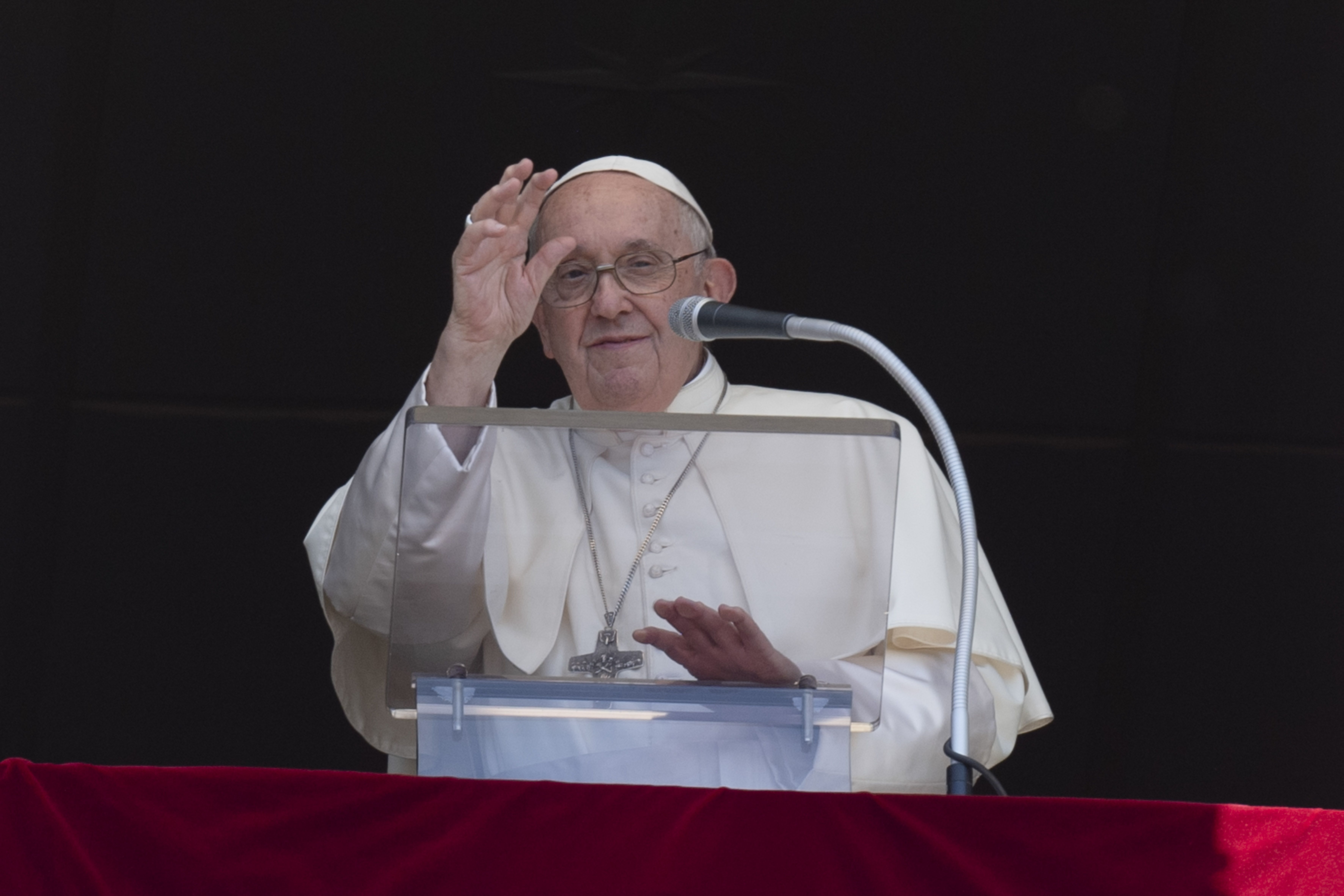Pope Francis: Do not be afraid to suffer criticism or economic loss to ...