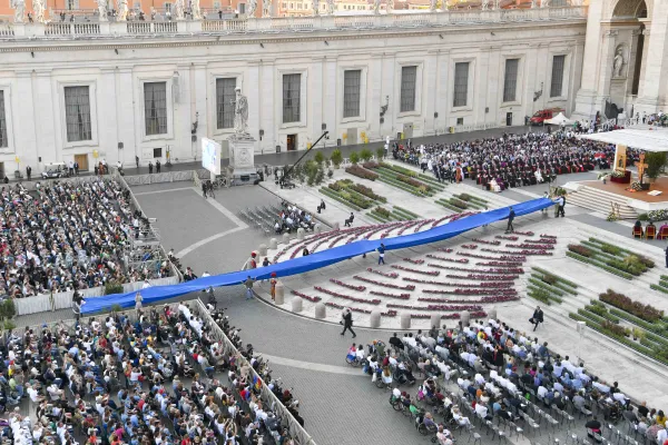 Before thousands of young people and Christian leaders from around the world Sept. 30, 2023, Francis emphasized the importance of silent prayer. Credit: Vatican Media