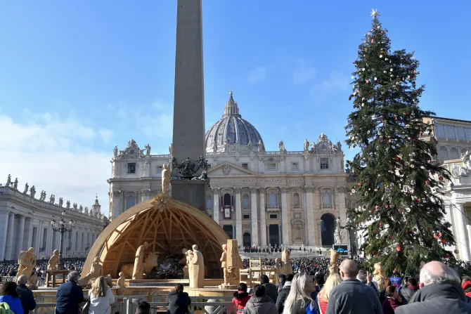 St. Peter's Square on Christmas Day 2022.